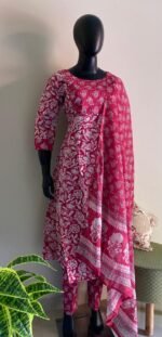 Aline kurta set - Image 2
