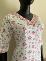 Hakoba Kurta Set - Image 2