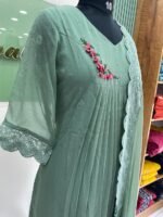 Mul Chanderi Cotton Embrodery Kurtaset - Image 2
