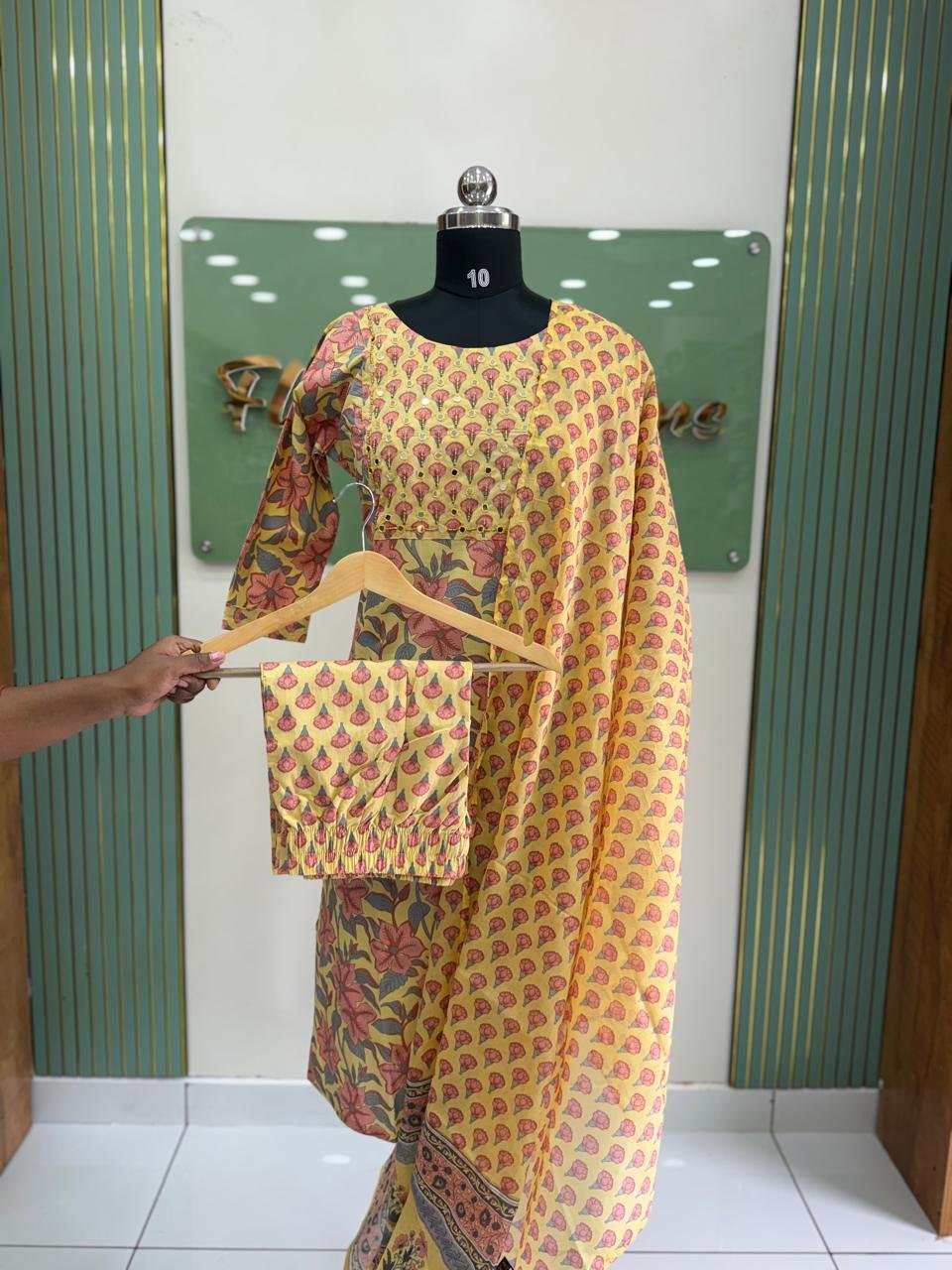 WhatsApp Image 2026-05-23 at 5.08.59 PM Cotton Handwork Kurta - Image 1