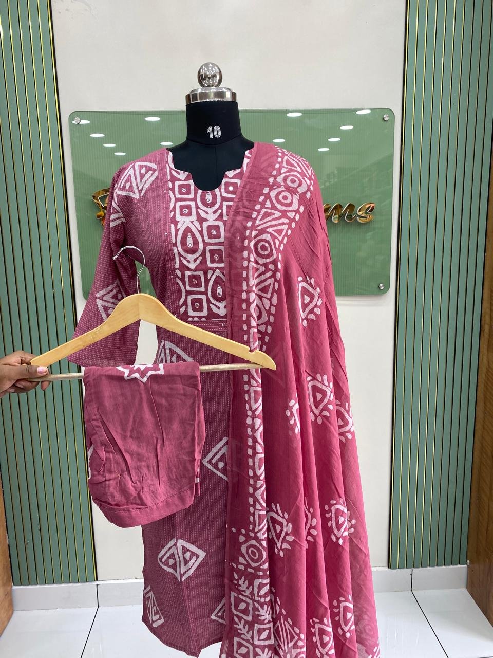 WhatsApp Image 2026-05-26 at 12.33.49 PM(4) Kantha Cotton Kurtaset - Image 1