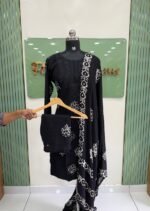 Chikankari Batik kurtaset
