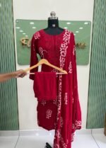 Chikankari Batik kurtaset