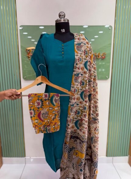 Kalamkari Kurtiset